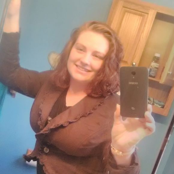 Meet your Posher, Jackie - Picture 1 of 1